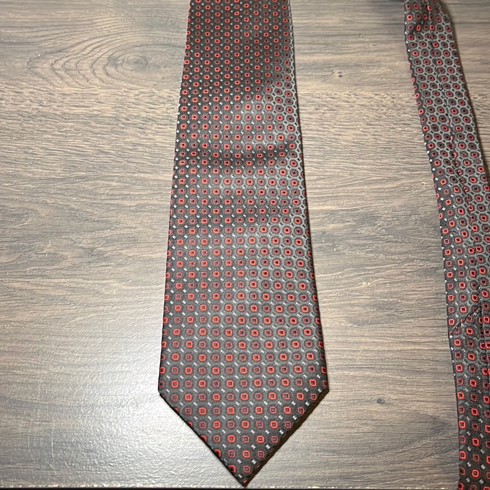 George red and black tie